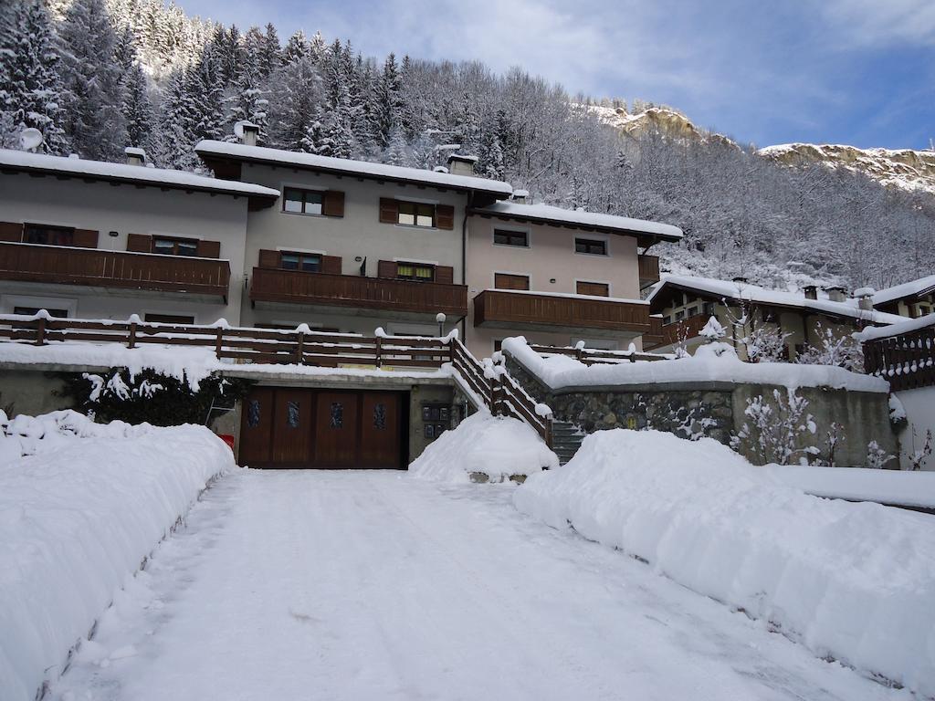 Casa Grazia Apartman Isolaccia Kültér fotó